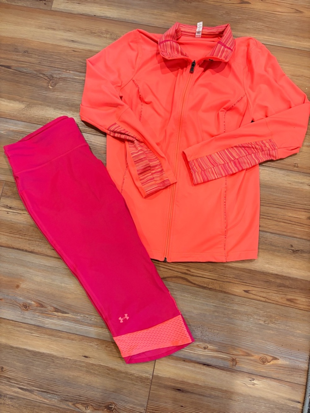 XL Under Armour Pink & Coral Athletic Jacket and compression Capri Set